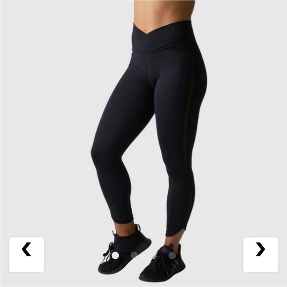 Black leggings- born primitive large - Picture 1 of 5